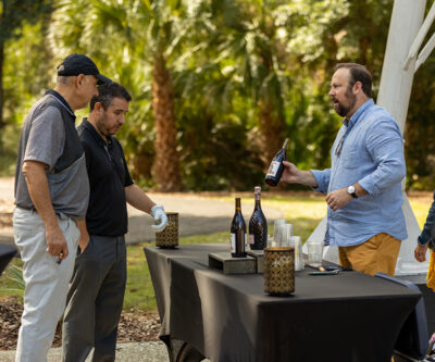 At the turn, guests enjoyed made-to-order lunch and speciality wines provided by VinPorter